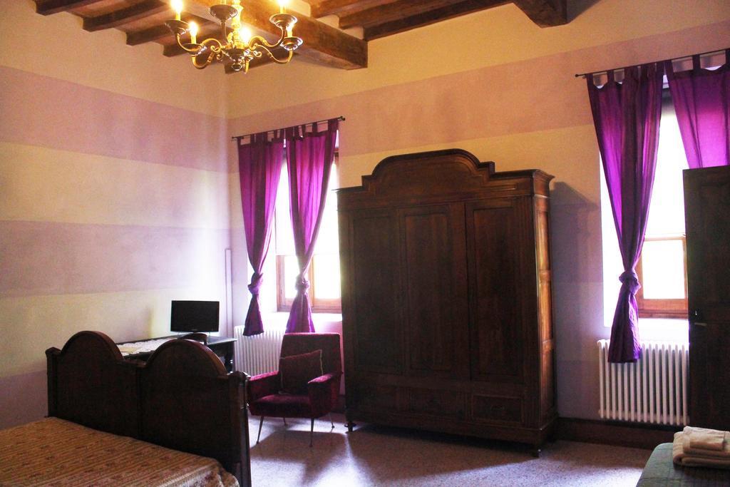 Room And Breakfast Torre Felino Kamer foto
