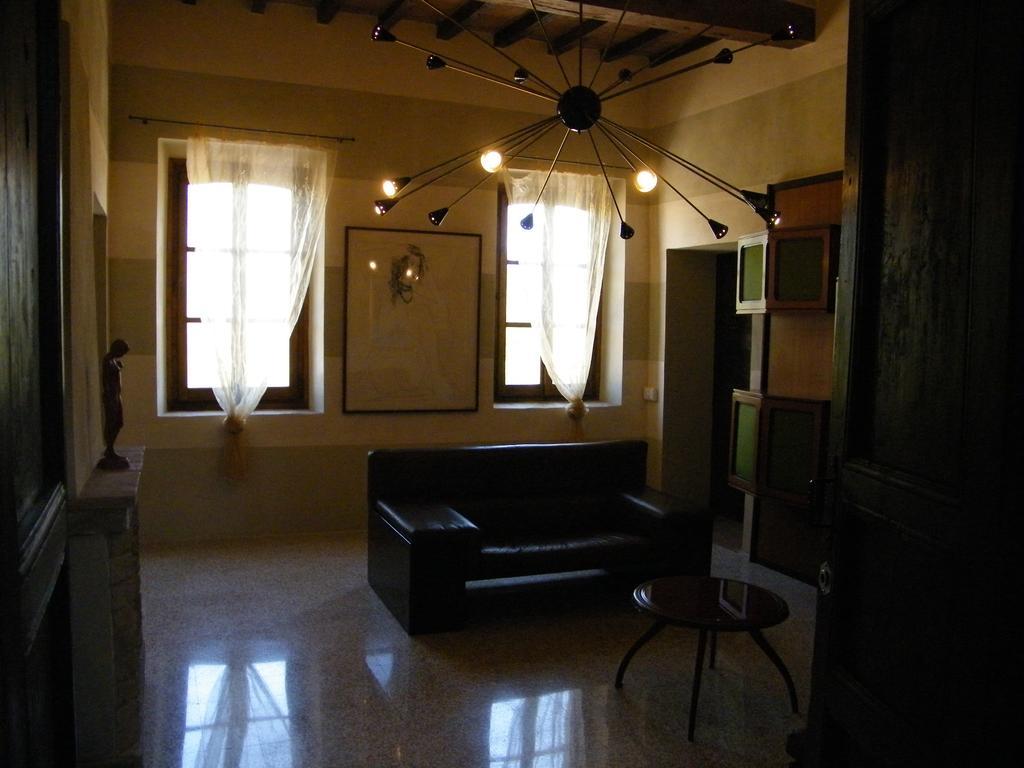Room And Breakfast Torre Felino Buitenkant foto